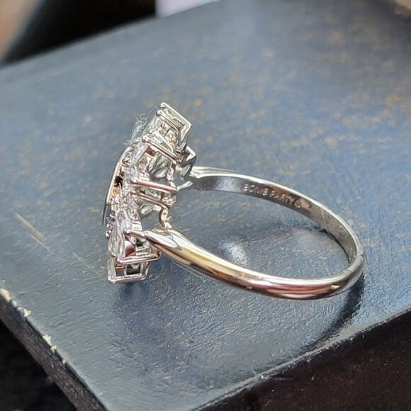 Rhodium Plated Simulated Peridot Ring - Size 9 - Floral Burst Design - Picture 6 of 13